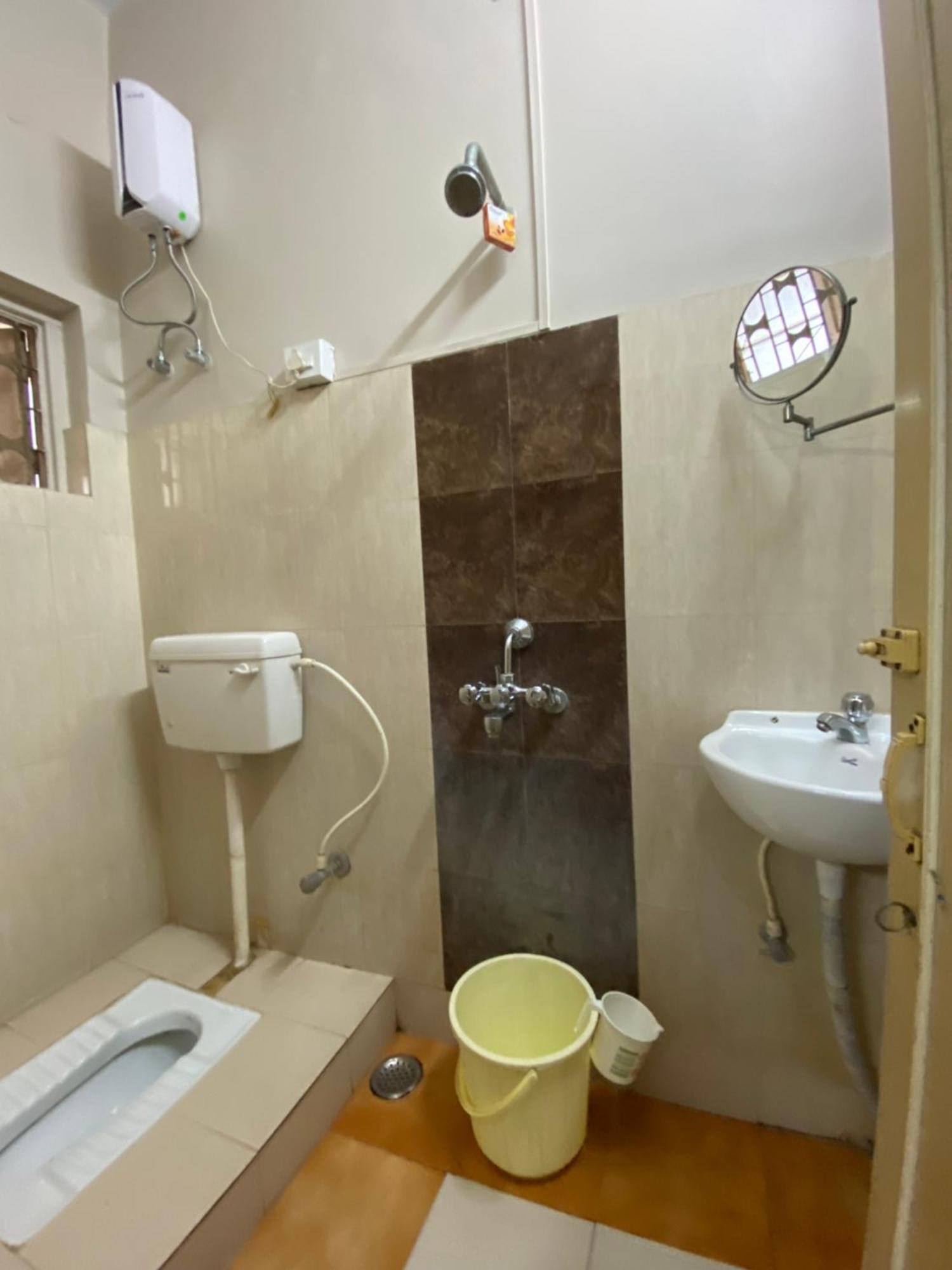 Lake Land Guest House Kolkata Luaran gambar